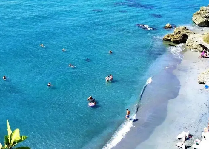 Estudio Jimena Calahonda En El Centro De *